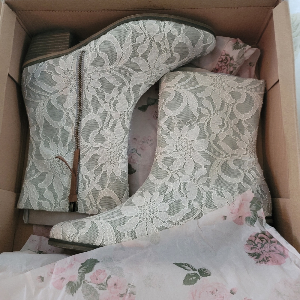 Joyfolie Winona bootie
